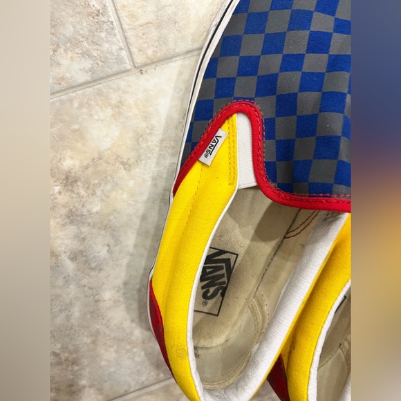 Men’s checkered Vans shoes 11.5 red blue grey yellow - Picture 5 of 8